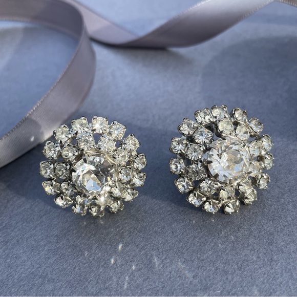 Vintage Signed WEISS Clip On Earrings Clear Rhinestones - Picture 8 of 13